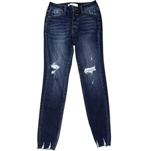 NWOT Kancan Size 3/25 High Rise 
5 Button Skinny Medium Wash Distressed Jeans